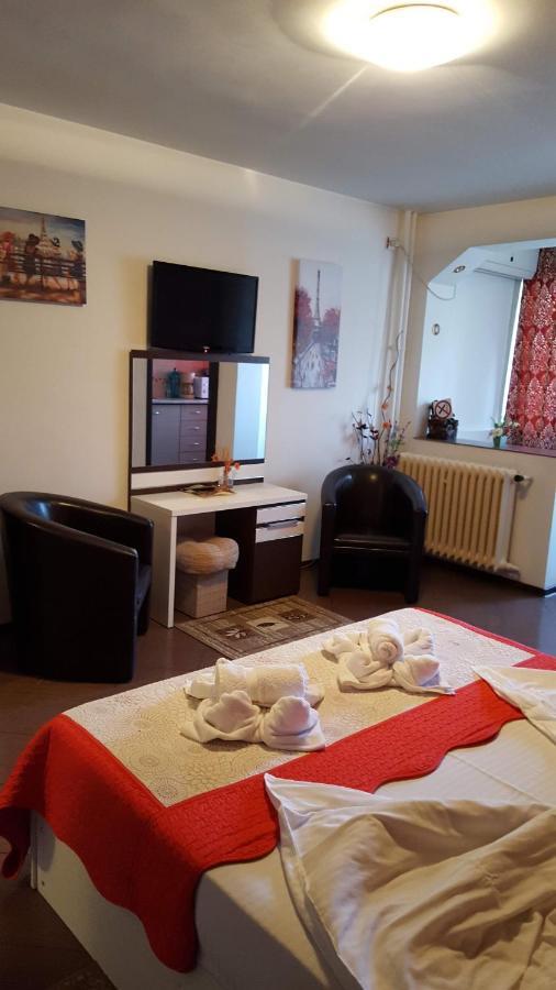 Apartamento Garsoniera Ioana Bucarest Exterior foto